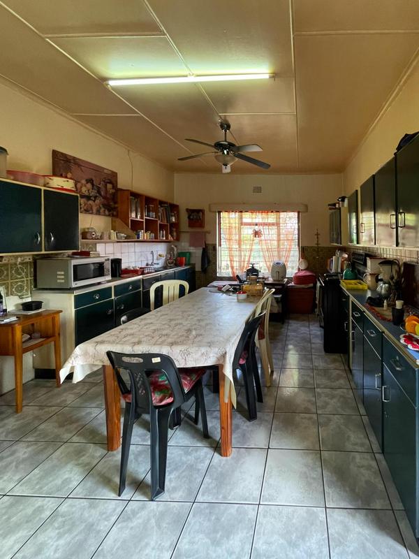 4 Bedroom Property for Sale in Albertinia Western Cape